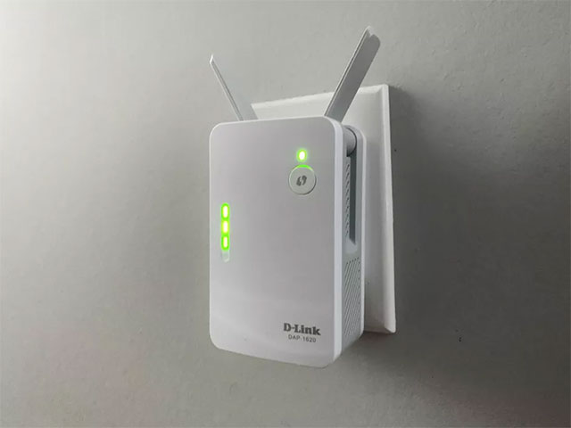 Installing a Wifi extender to boost Wifi performance