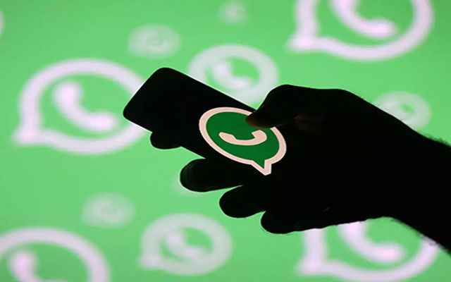 WhatsApp may soon enable you to ditch its green theme