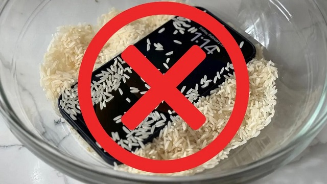 Apple Advises Against Dry off Your Wet iPhone with Rice