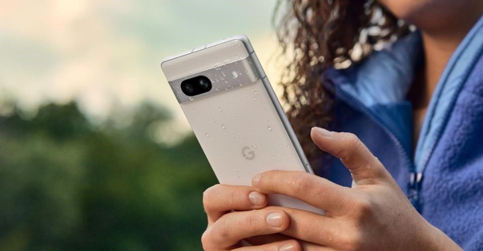 Google Employee Confirms Pixel 8a: View Details on the Next Pixel Device