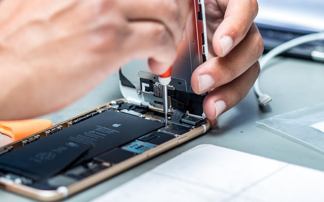 You may need support from iPhone Repair Center