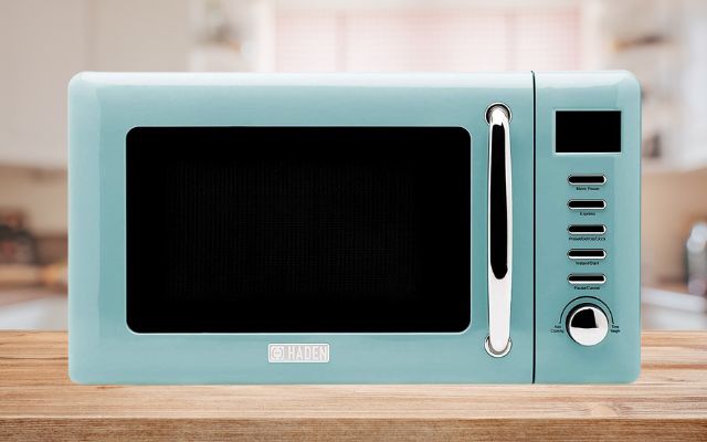 Haden 700 Watt Retro Countertop Microwave Oven